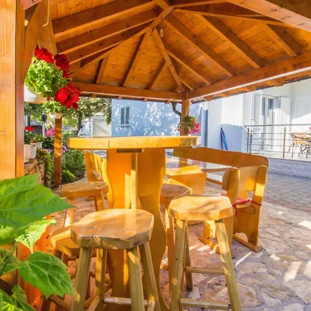 Vesna By Interhome * Grebaštica
