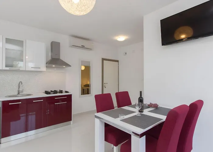 アパート Apartment Apartmani Vesna Grebastica By Interhome Grebaštica