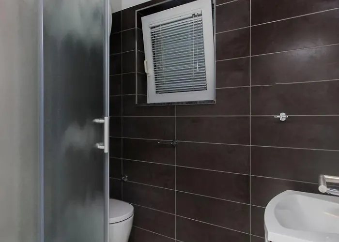 公寓 Apartment Apartmani Vesna Grebastica By Interhome