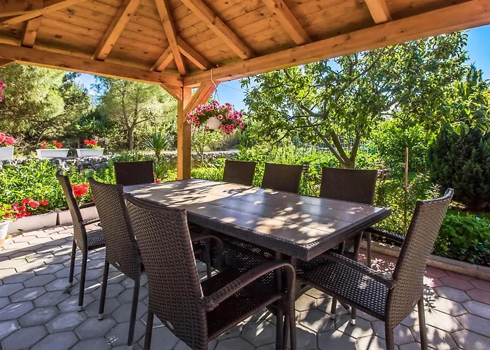 Apartment Apartmani Vesna Grebastica By Interhome 公寓 Grebaštica