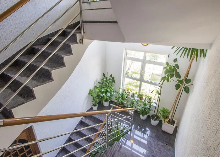 Apartment Apartmani Vesna Grebastica By Interhome *